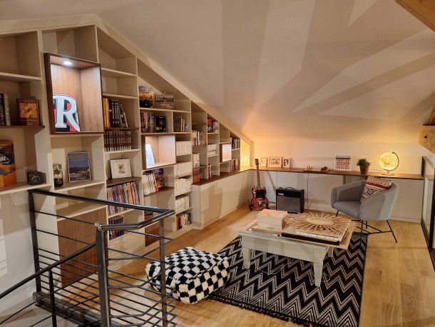 meuble-moderne-sur-mesure-avec-espace-bureau