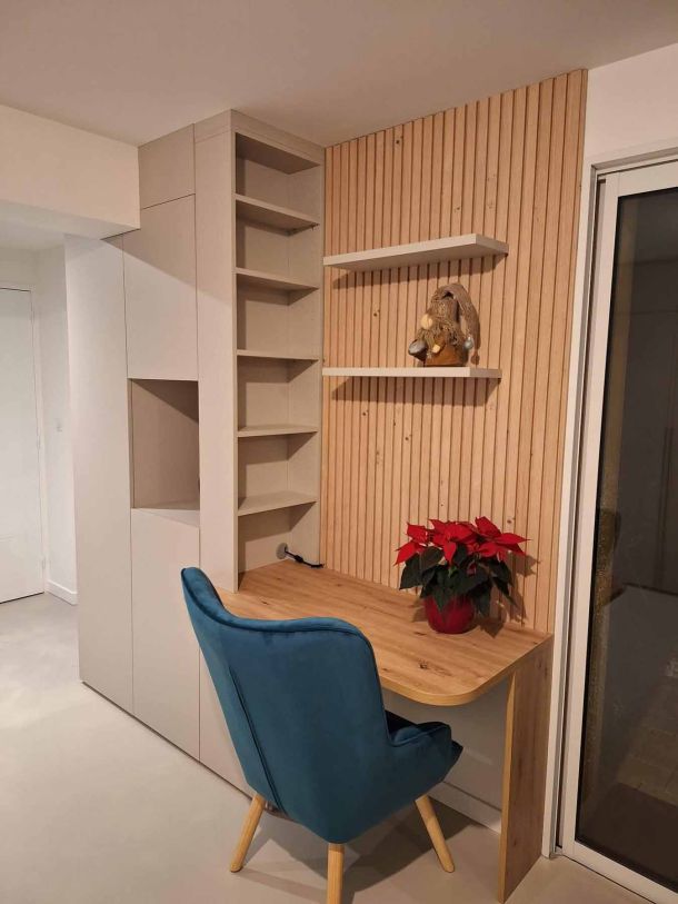 meuble-moderne-sur-mesure-avec-espace-bureau